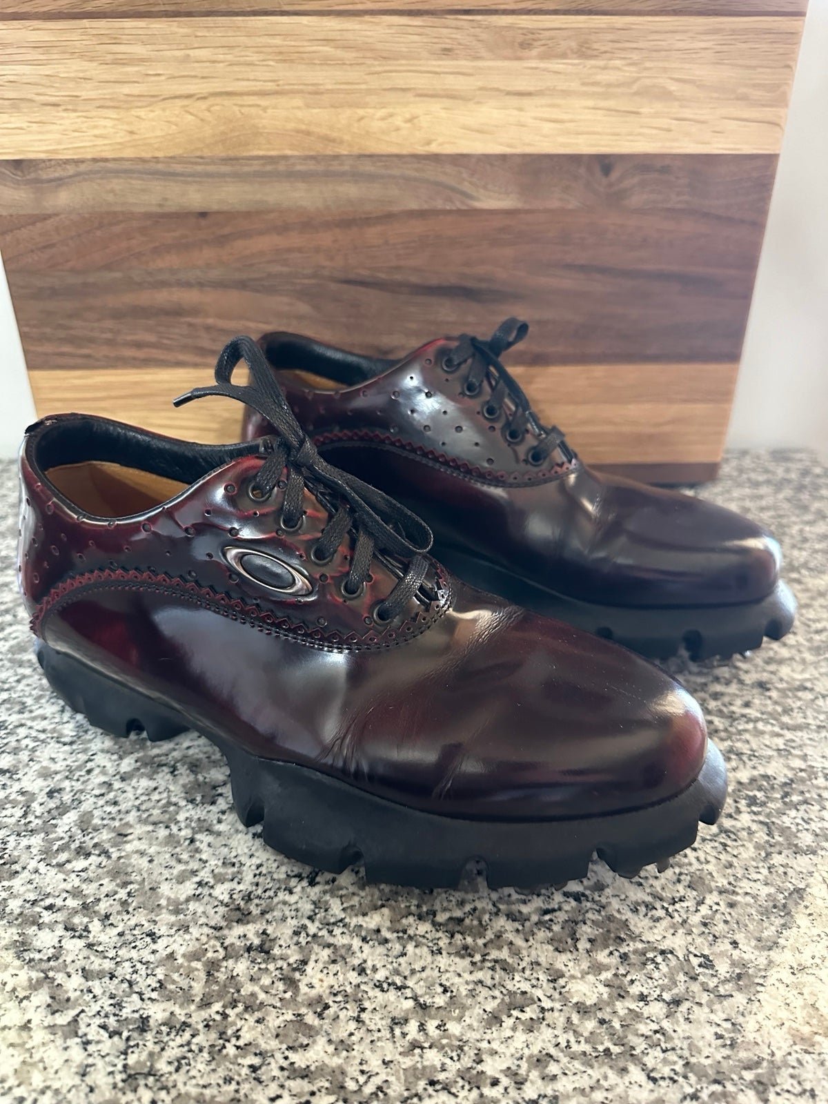 Oakley Tuxedo golf shoes
