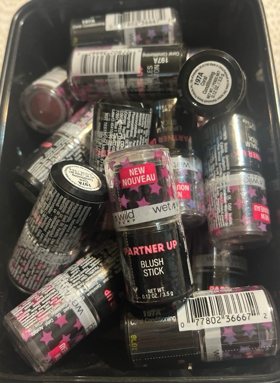 20x wet n wild Partner Up Lip Balm Stick Coral Conditioning