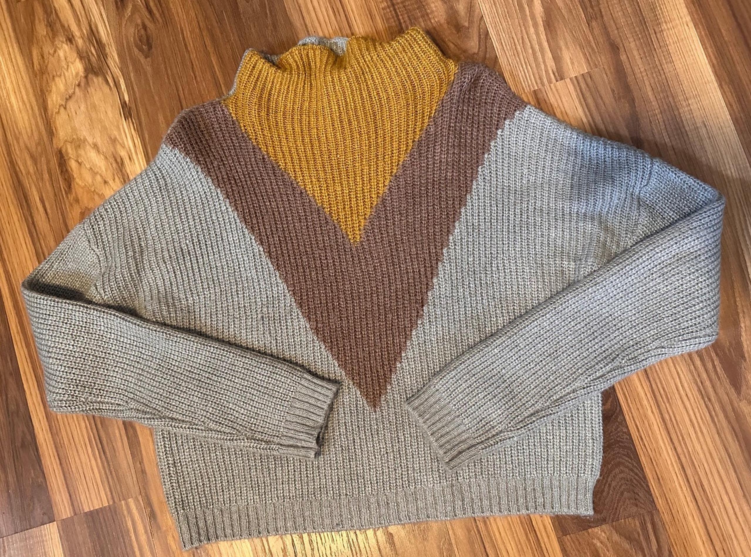 Mockneck Sweater