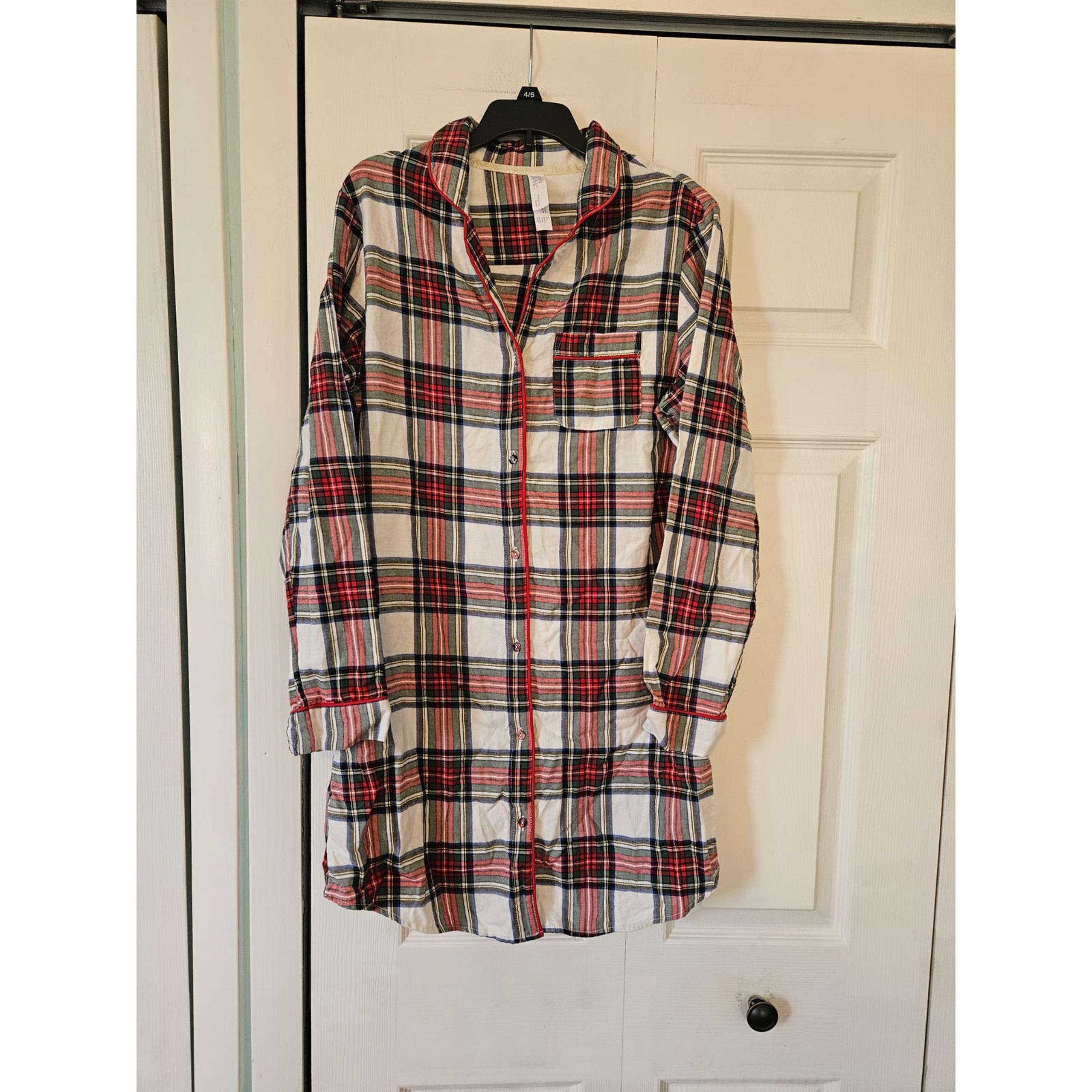Nightgown Stars Above Flannel Plaid Button Front Long Sleeve Woman’s Sz Sm