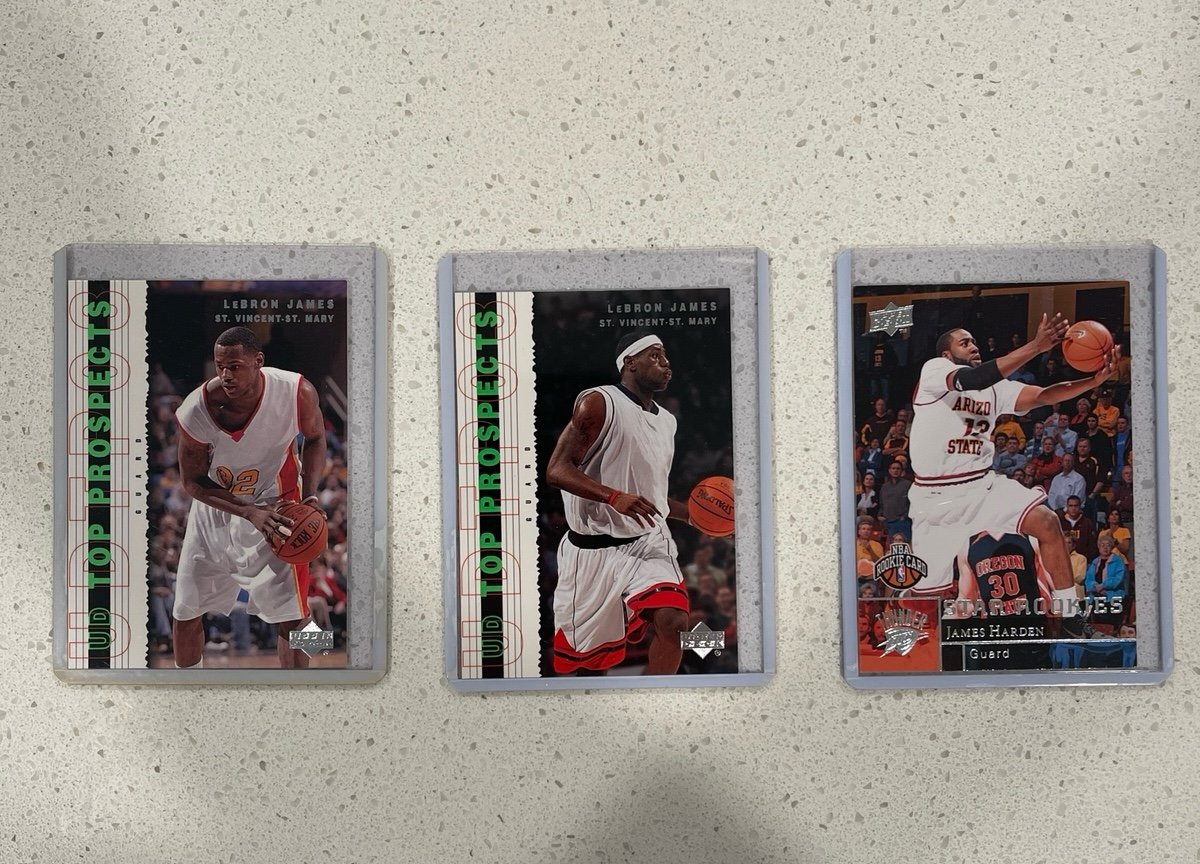 3 card NBA lot JAMES HARDEN and Lebron James