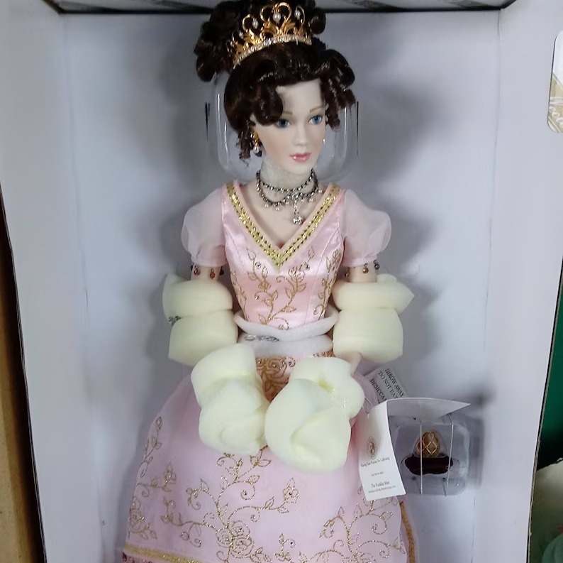 Franklin Mint Faberge Princess Sofia Porcelain Doll Imperial Debutante