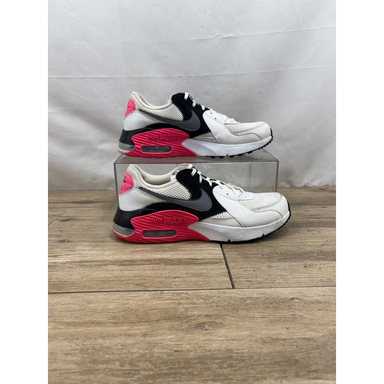 Nike Air Max Excee Running Shoes Low Top Comfort Sneakers White Pink Size 7
