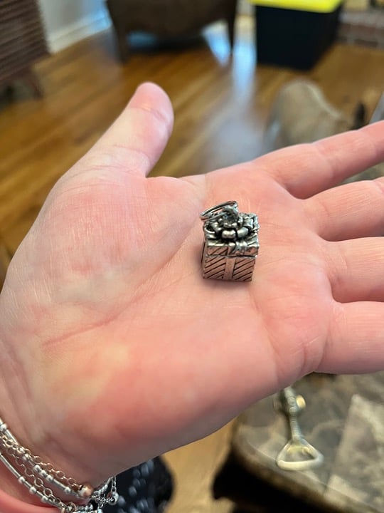 Vintage Rare Brighton Present Gift Prayer Box Treasure Charm Silver