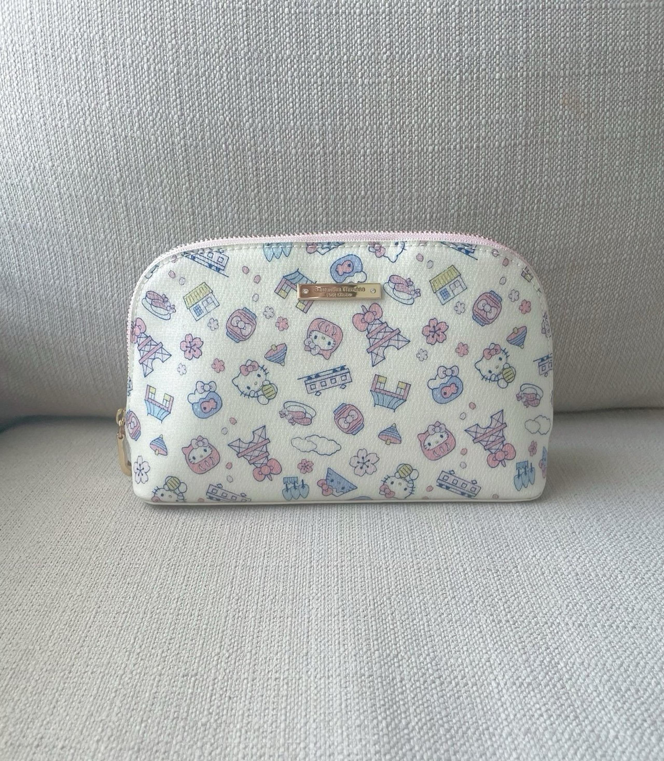 Samantha Thavasa Petit Choice X Hello Kitty Tokyo Pouch