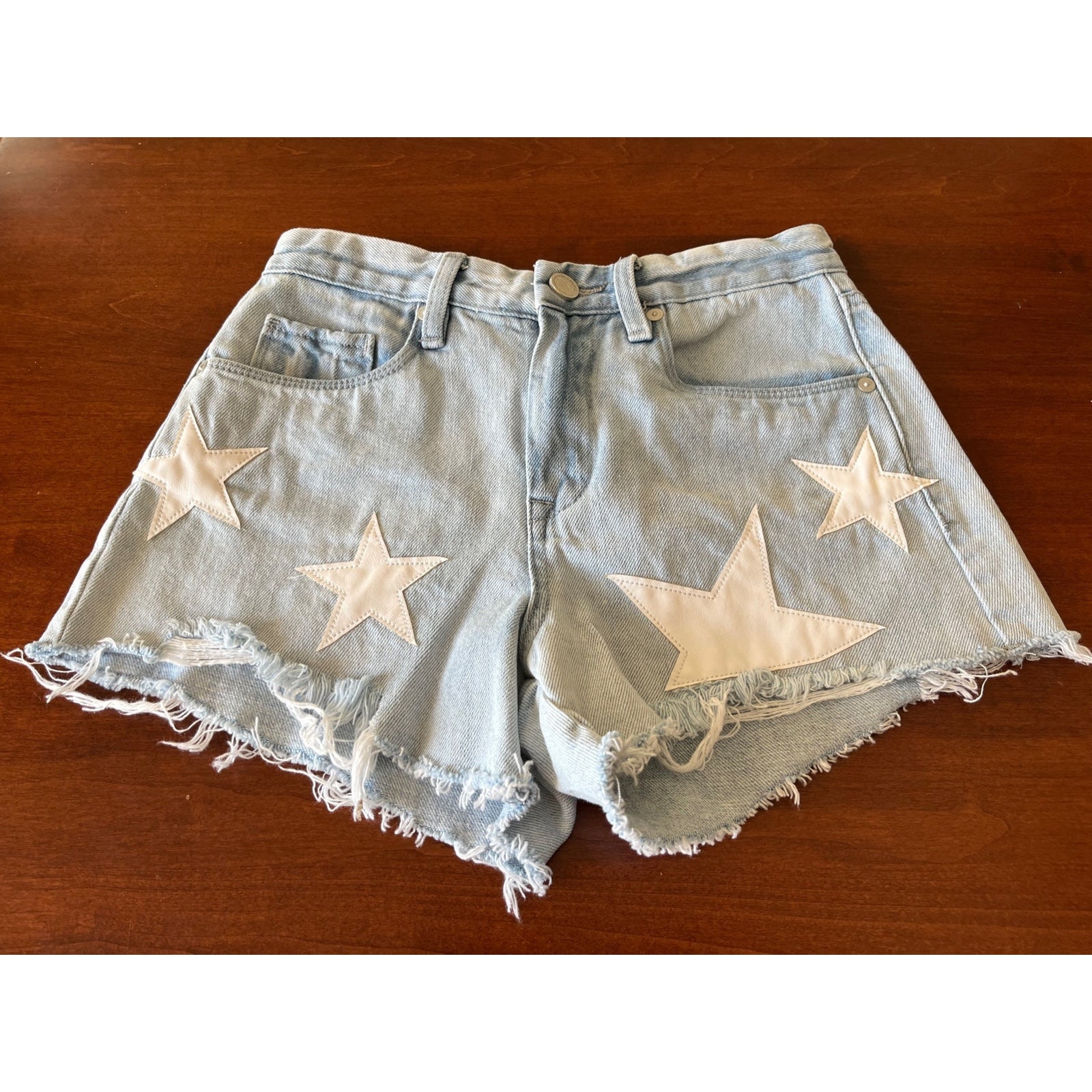 BLANK NYC barrow star shorts size 25!!