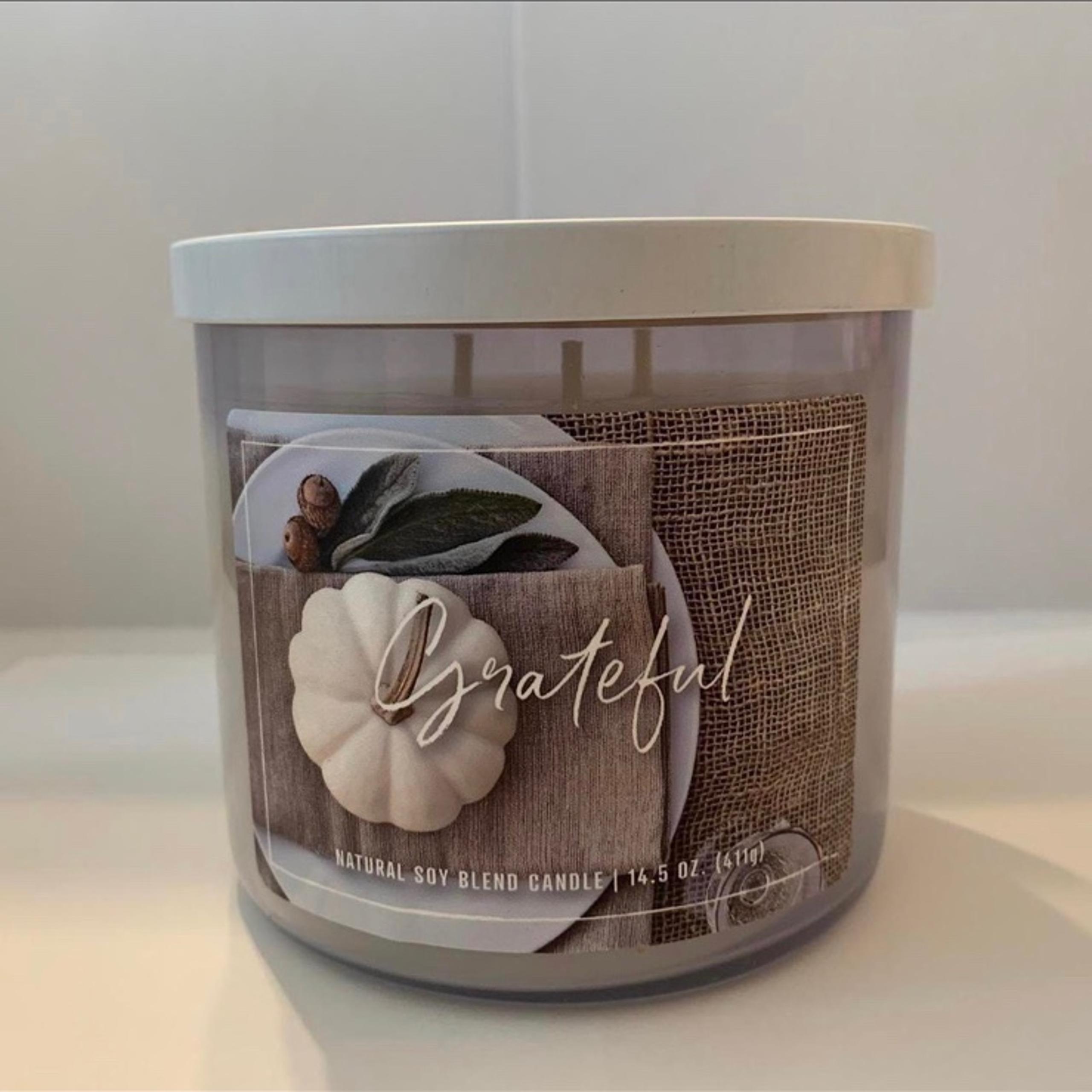 Grateful 14.5 oz Candle, Fall, Autumn Home Decor Luxury Candle NWT - SCENTSATIONAL