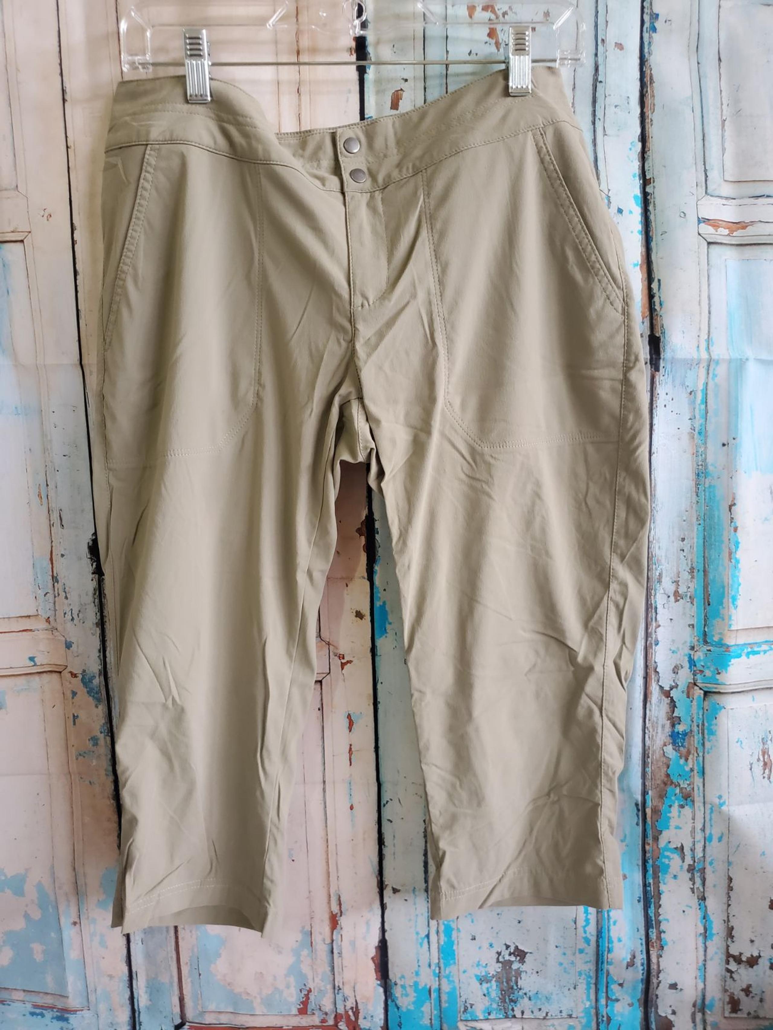 Womens Columbia Capris - Size 10