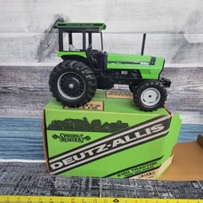 Vintage 1988 Ertl 1/16 Deutz-allis 9150 4wd die-cast tractor w/cab green/black