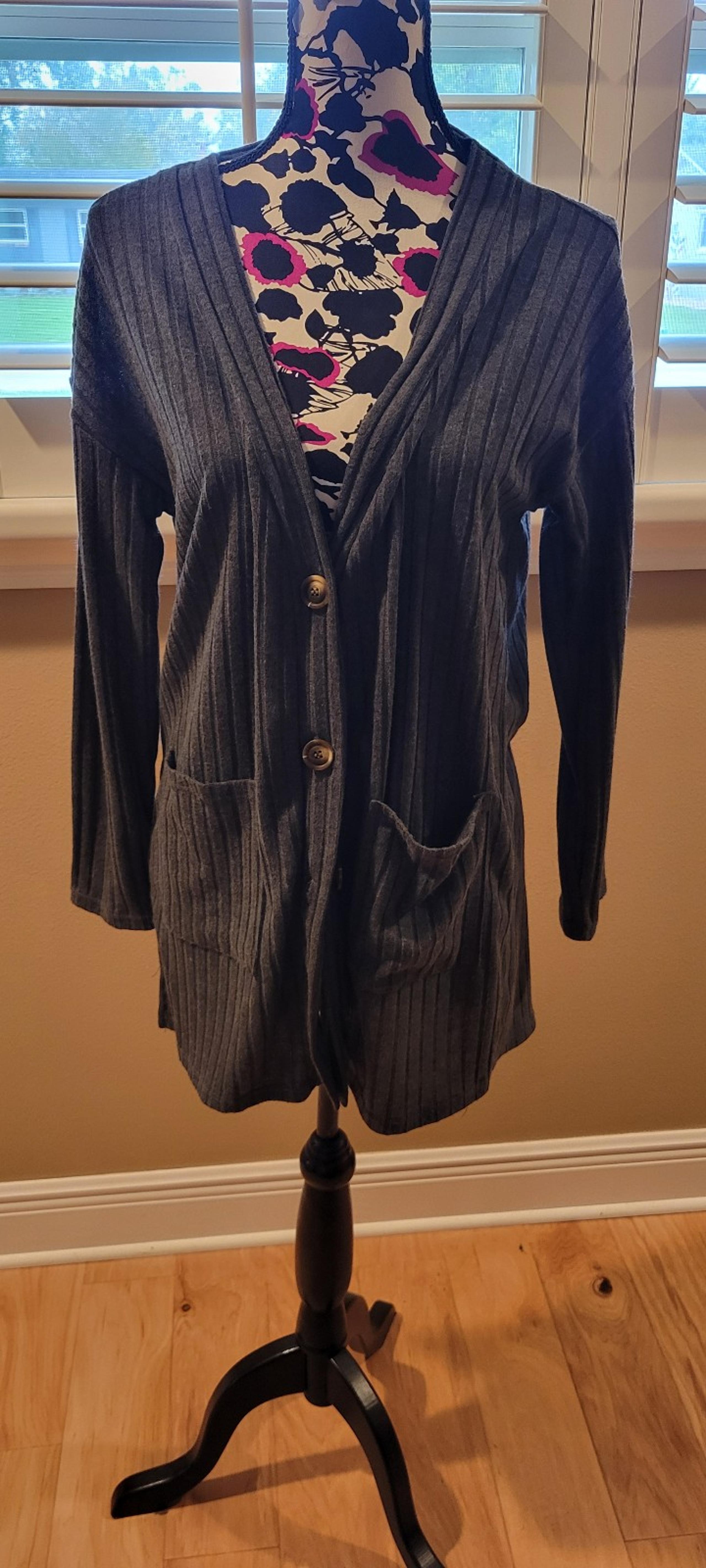 Grey Cardigan Sweater S