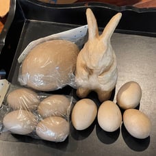 Paper Mache 6.5” bunny,1 -5.5” egg & 8 2.5” eggs