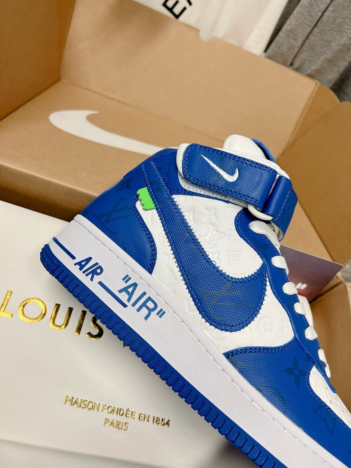 Louis Vuitton Air