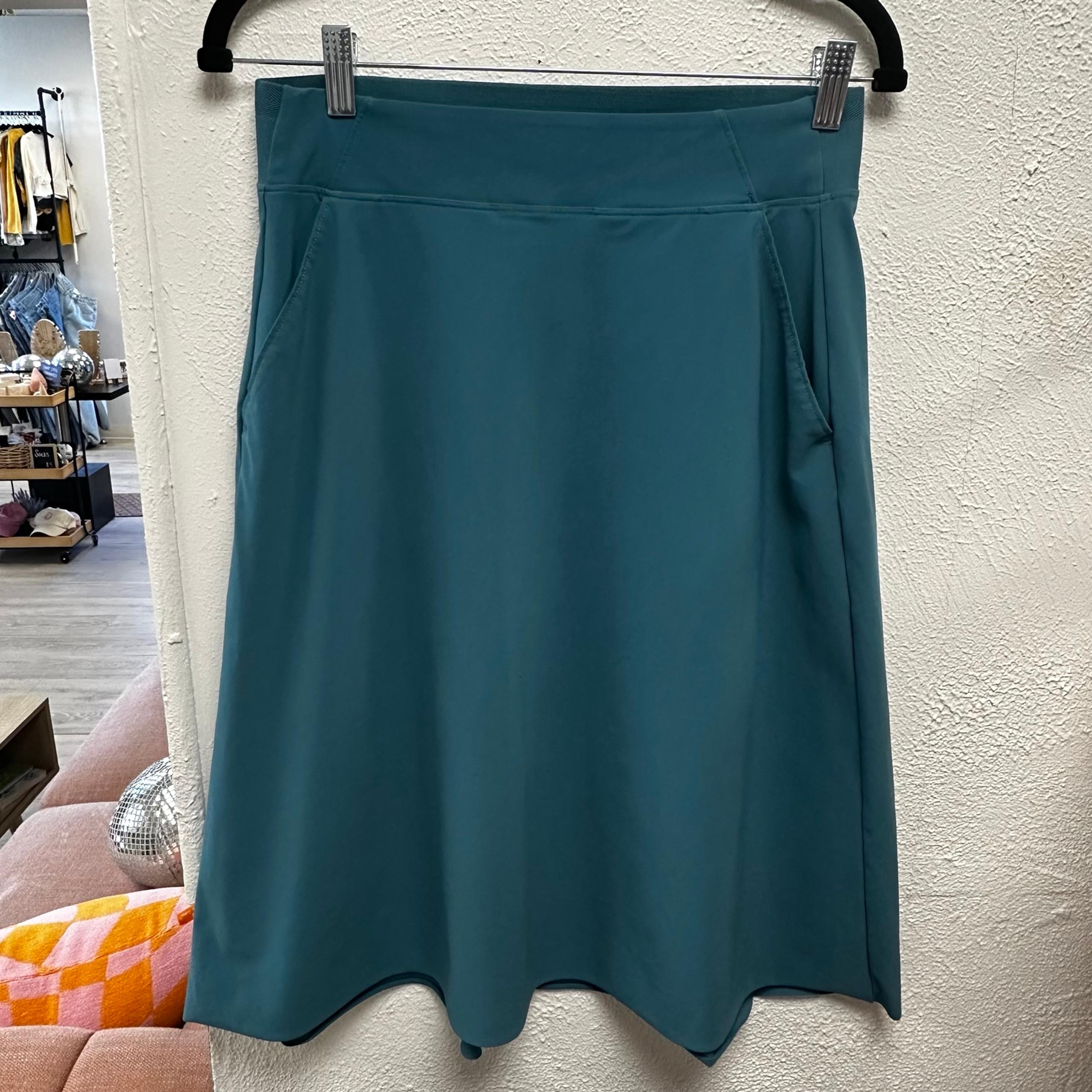 Athleta teal athletic skirt s