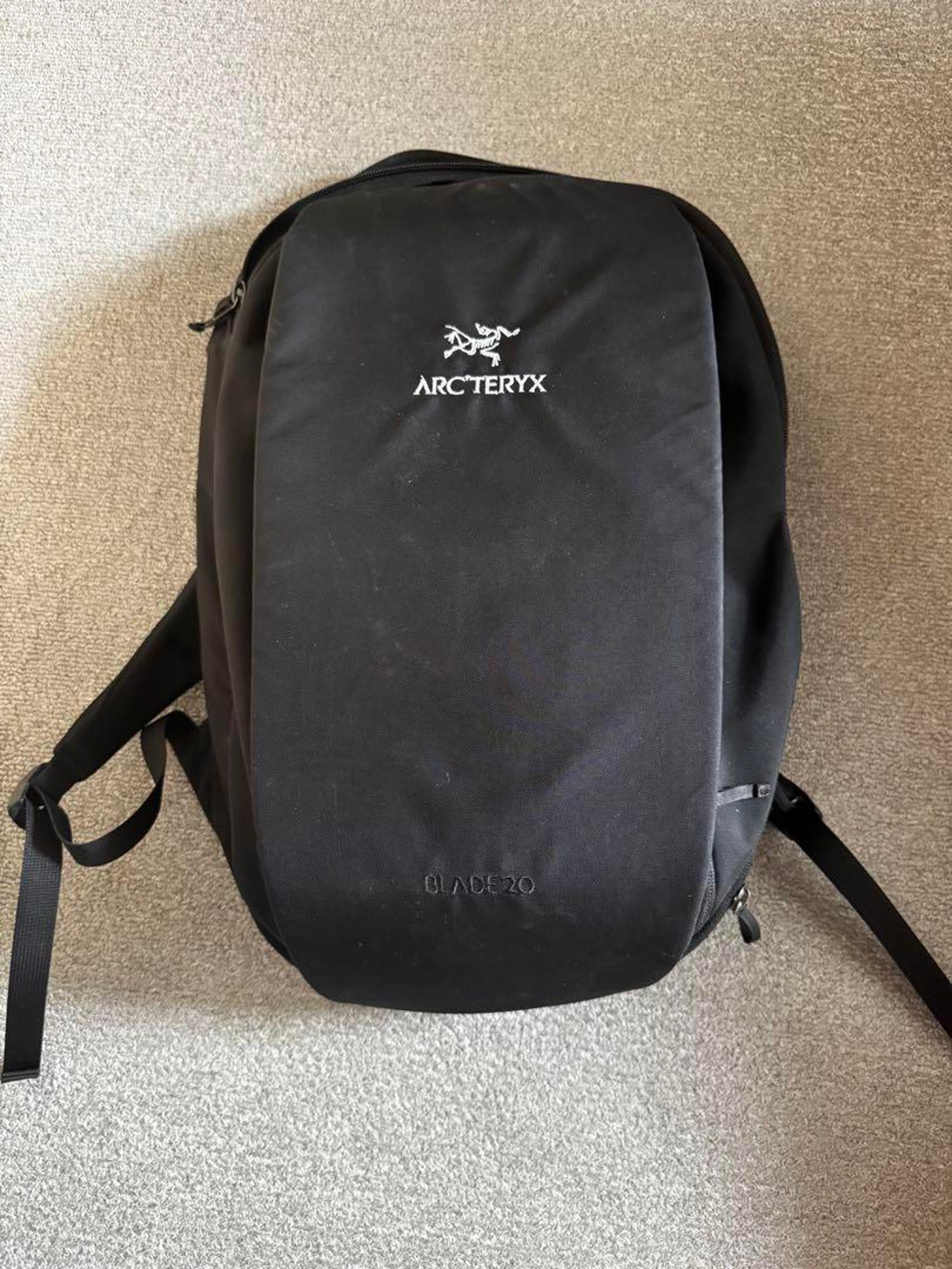 ARC'TERYX BLADE 20 Price Not Negotiable