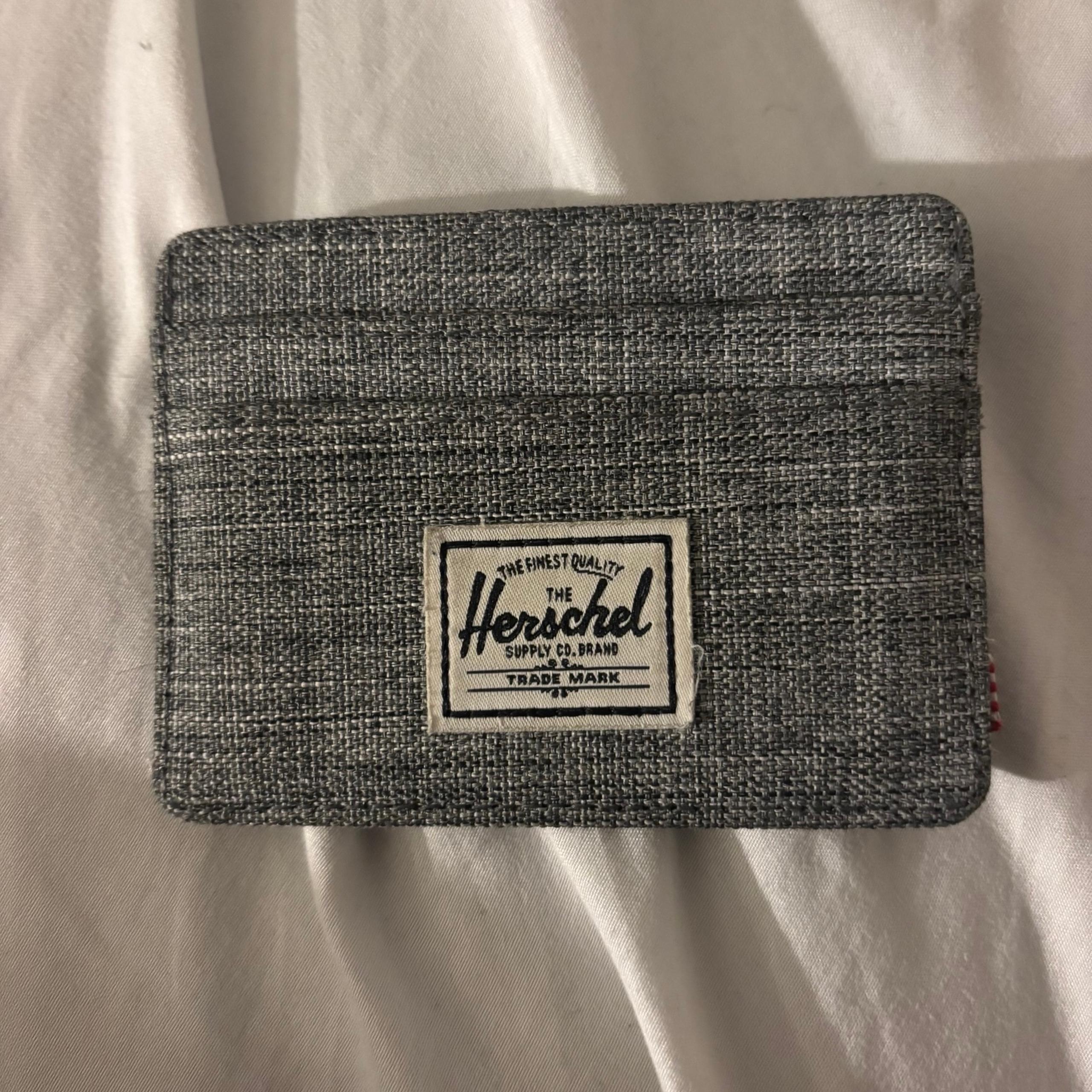 Men’s Herschel wallet NWOT