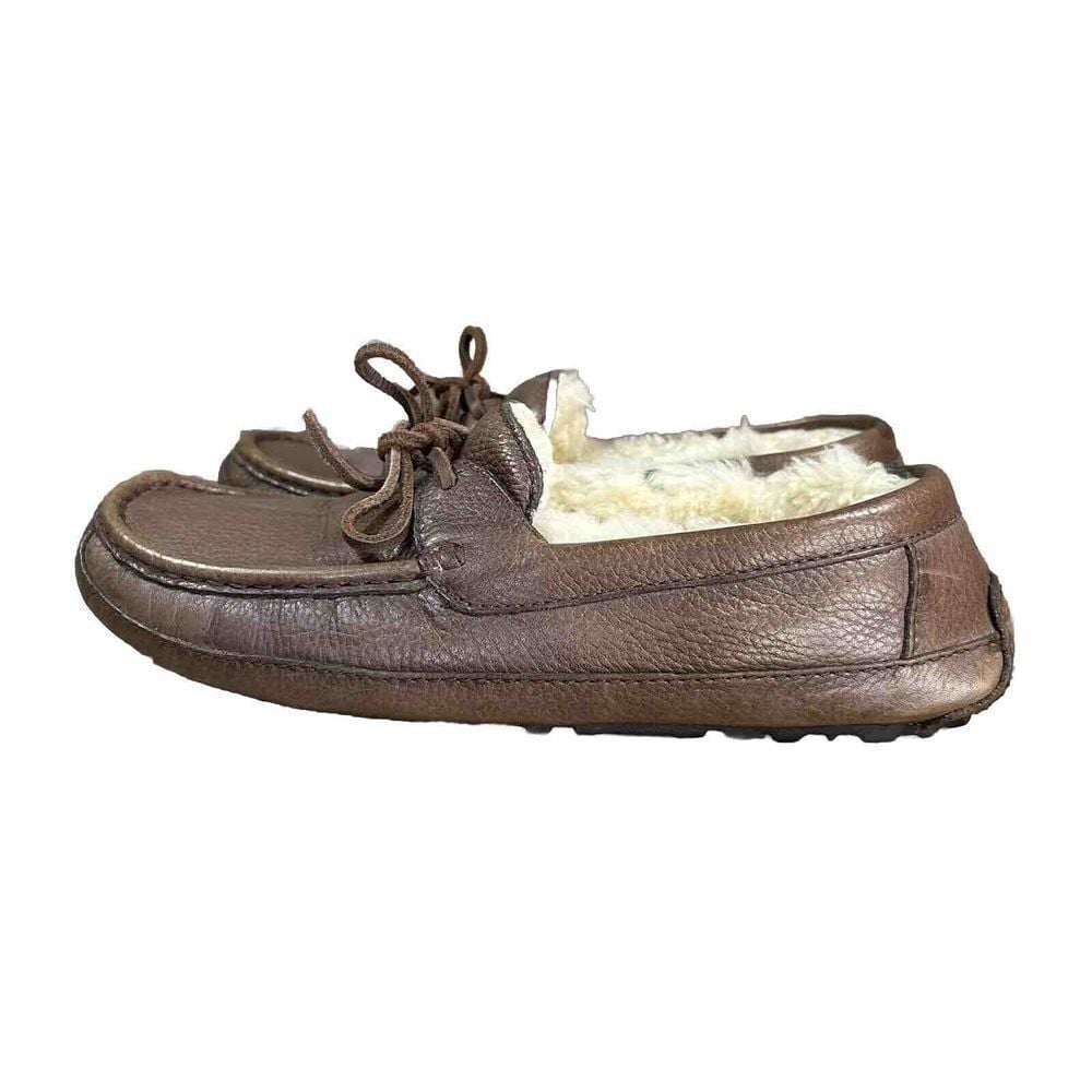 UGG Australia Slipper Mens 8 Byron Brown Leather Shearling Lined Loafer Shoes