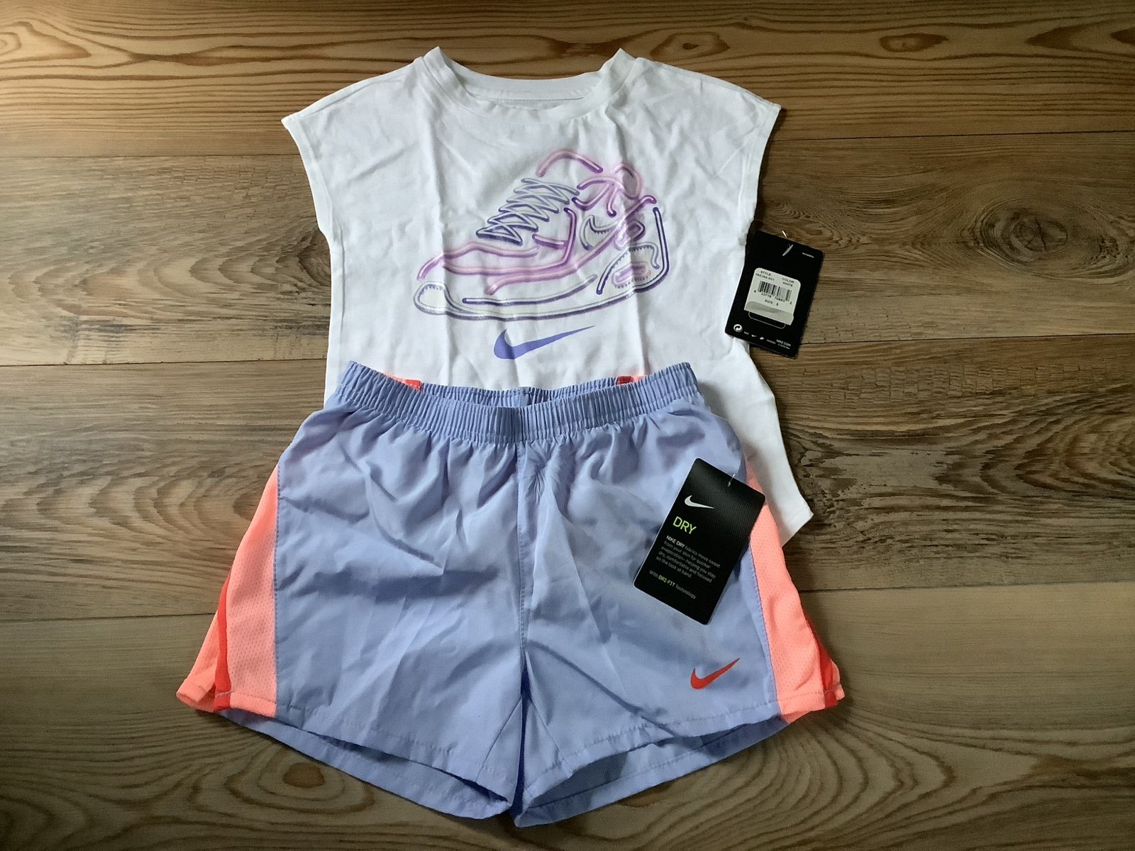 Nike girls shorts outfit size 5/6(NWT)~PRICE IS FIRM ~