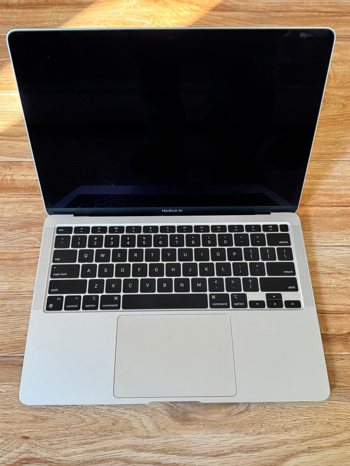 Apple MacBook Air 13.3 2020, 256GB SSD, M1, 16GB RAM - Silver