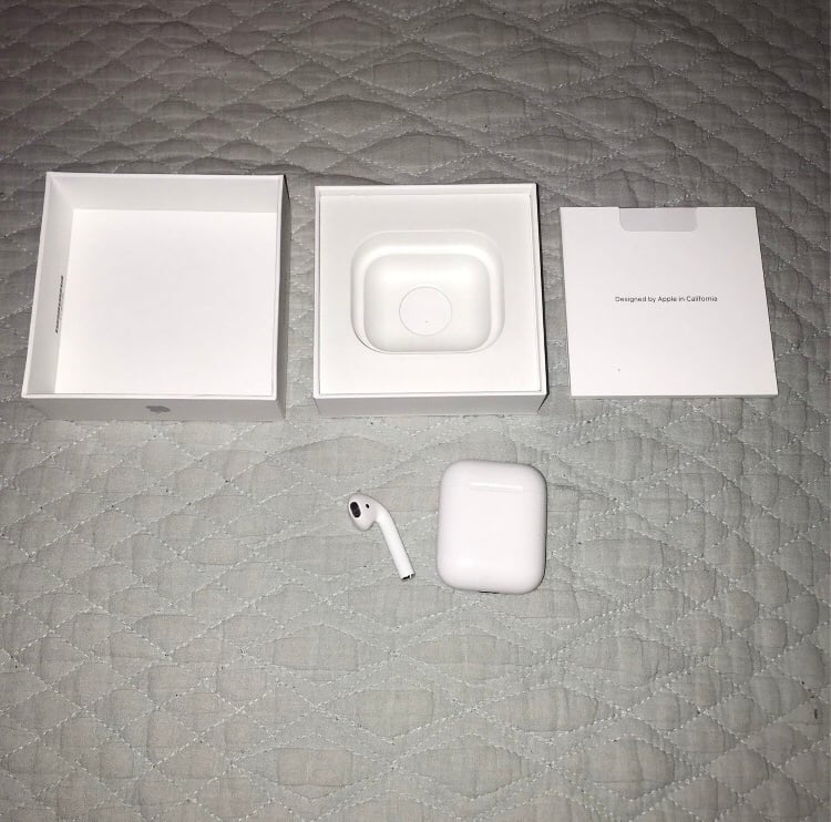 Apple AirPods 2nd Generation