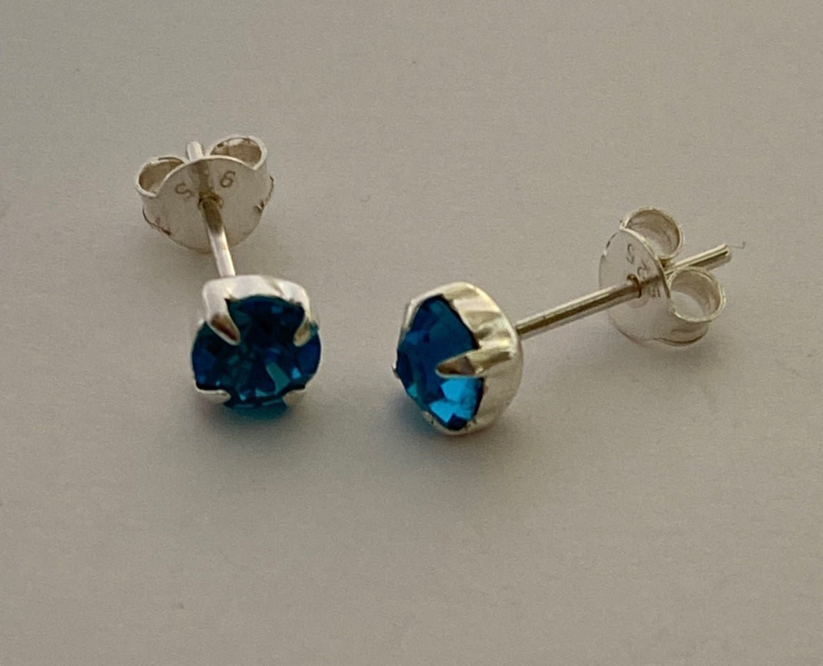 Unisex 925 silver 5mm blue cz cubic zirconia stunning earrings
