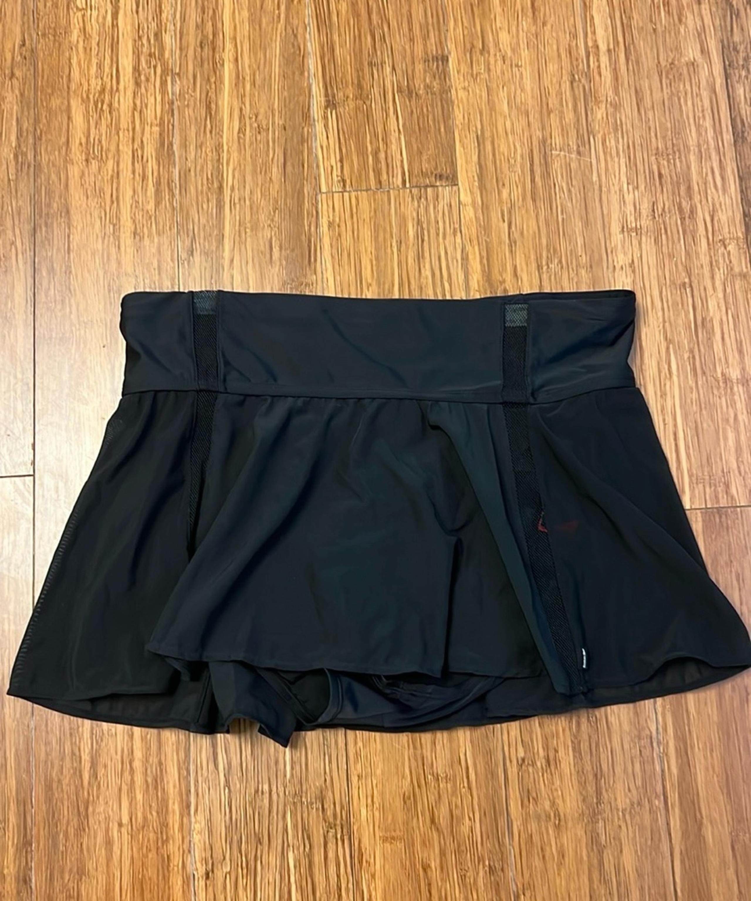 NWT Reebok Swim Skirt
