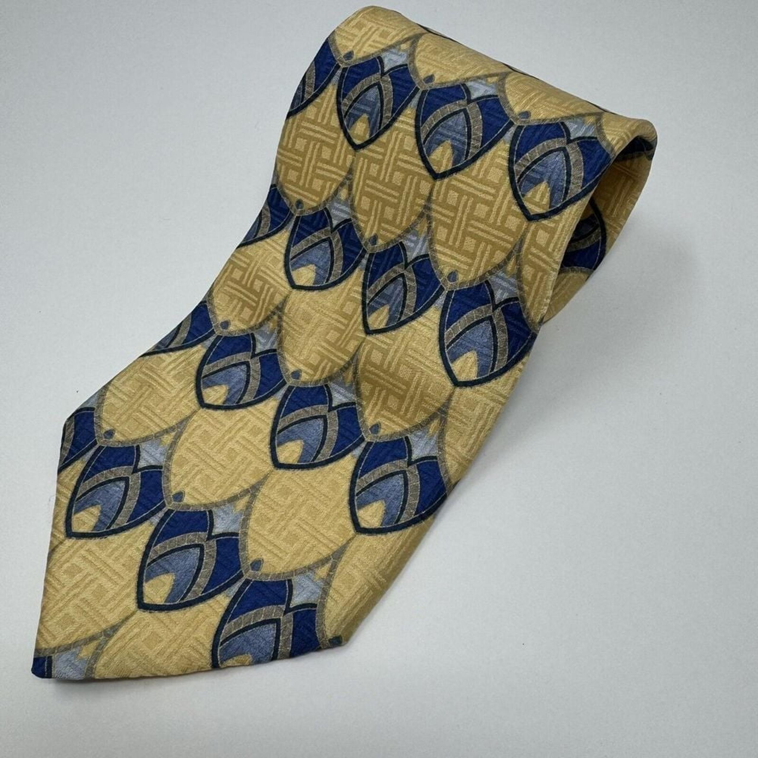 Executive Collection Yellow Blue Print Silk Made In Italy Neck Tie L 59" W 3 3/4