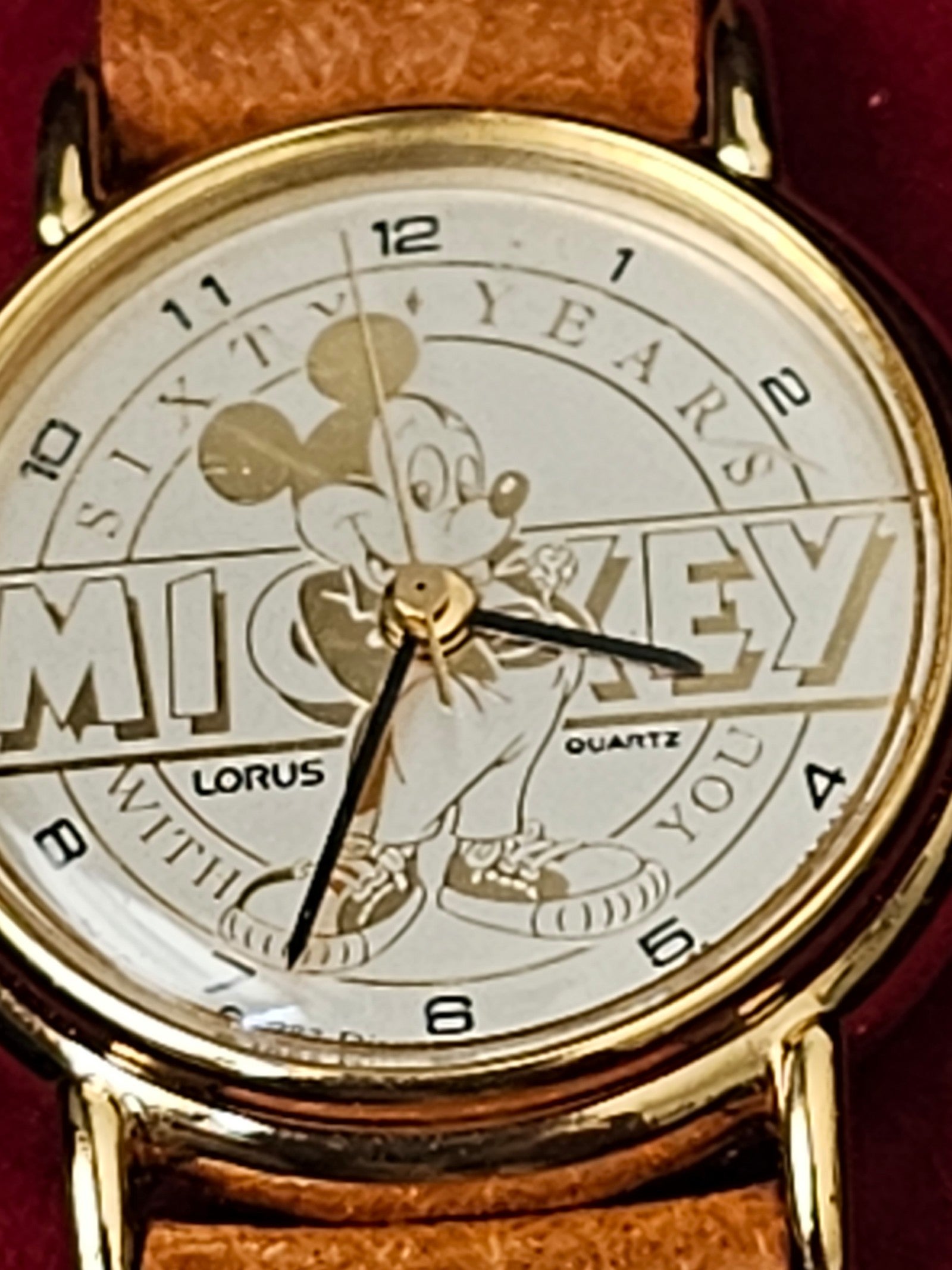 VINTAGE 1987 DISNEY WATCH with original box