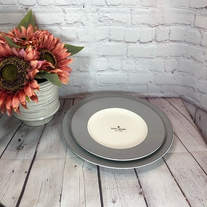 NWT kate spade♠️ Rutherford Circle grey choice dinner plate bowl or pasta bowl