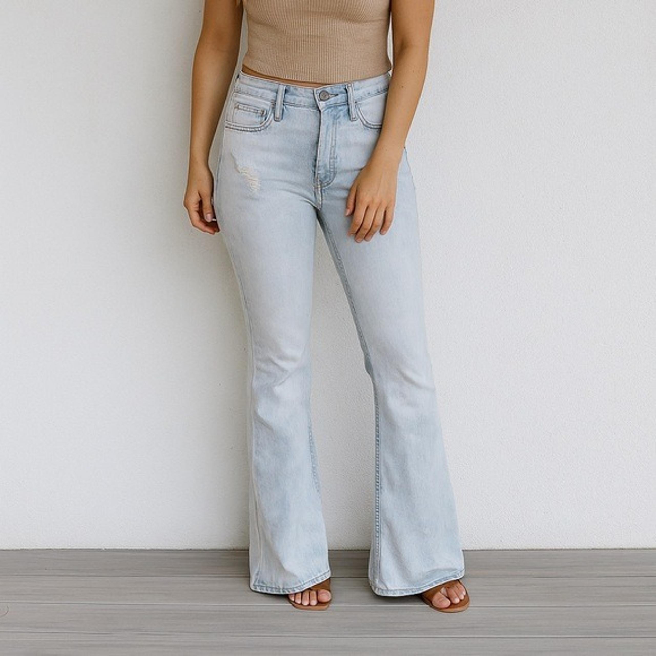 Aeropostale Women's Blue Light Wash High Rise Flare Wide Leg Jeans size 000