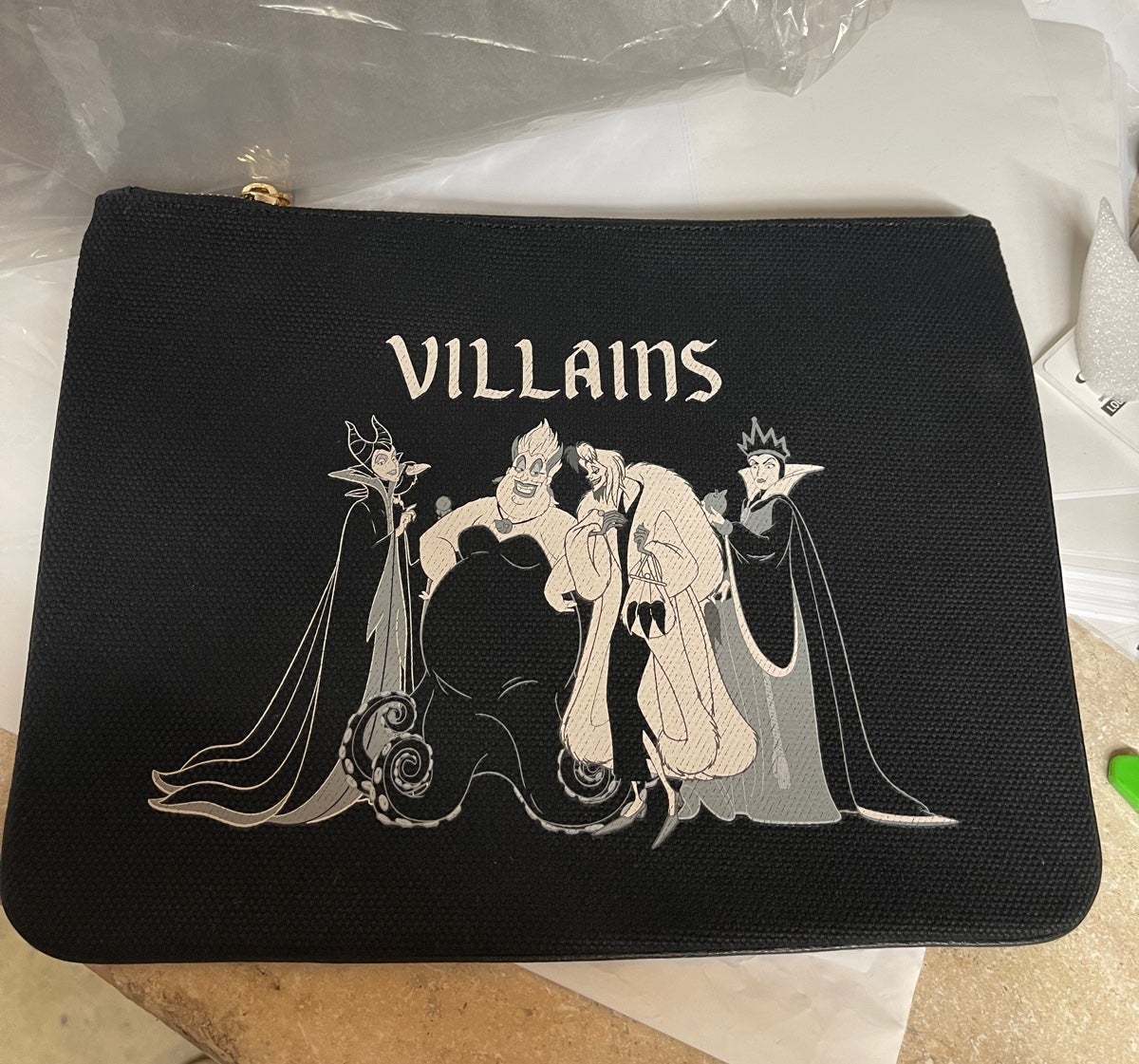 Coach Disney X Coach Large Wristlet 30 Villains Pouch Black Canvas Bag CC830 NWT
