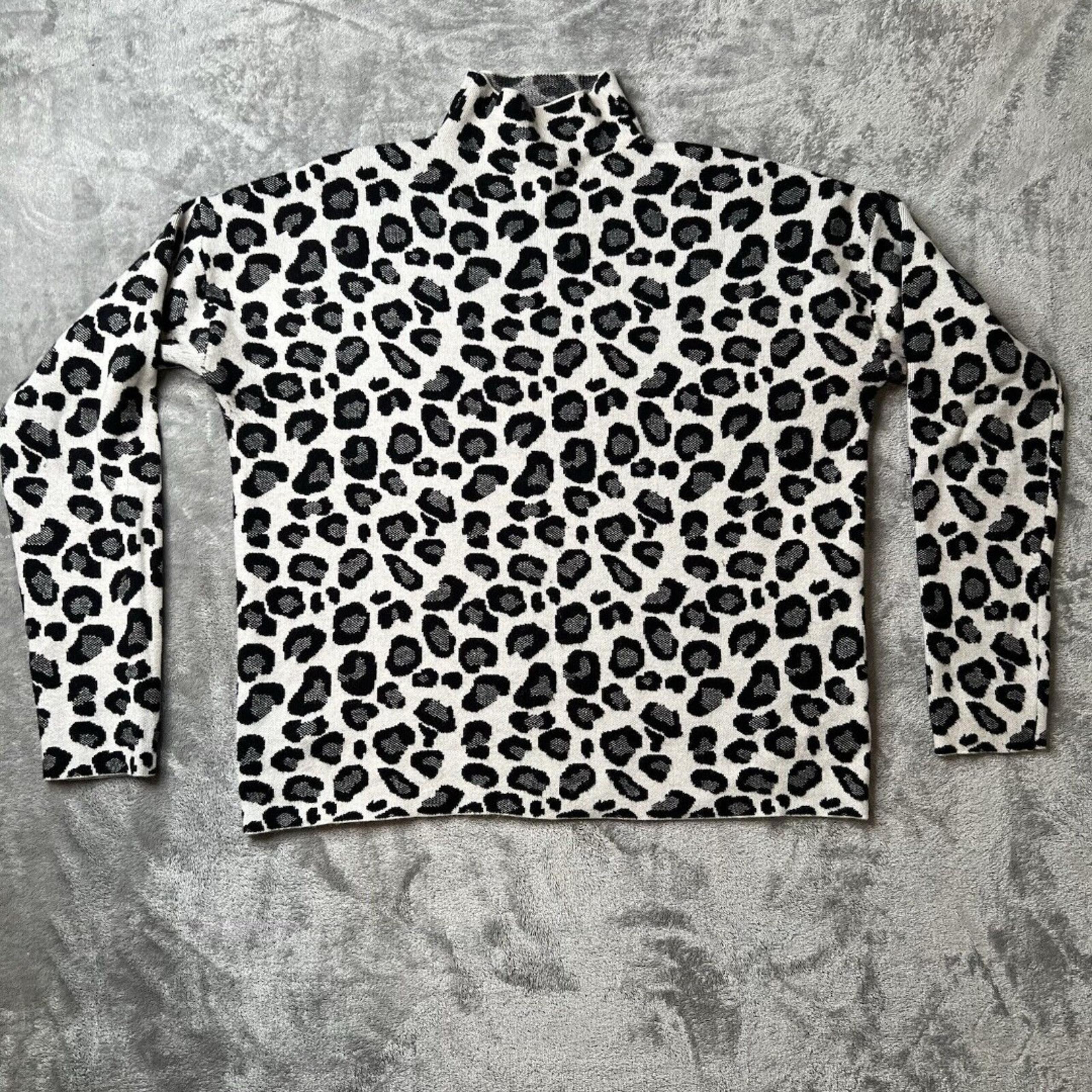 Tahari Sweater Womens Large White Black Leopard Print Mock Neck Soft Stretch