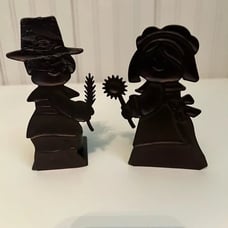Small decorative items