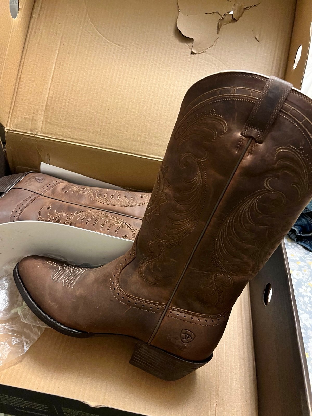 Women’s Ariat Magnolia boots - brand new never worn