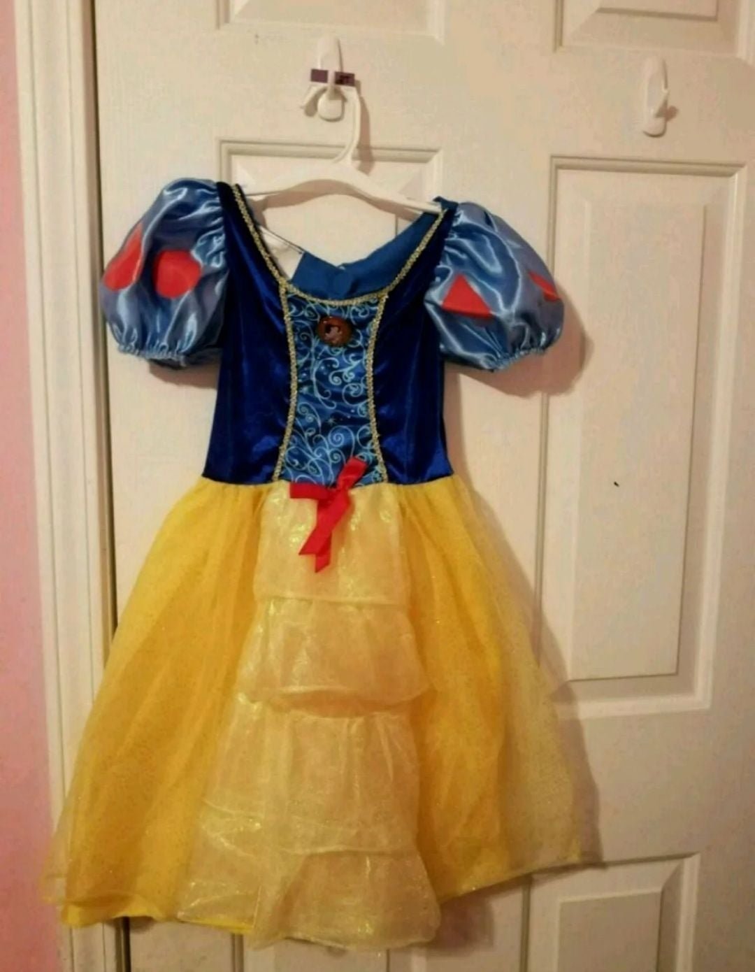 Disney Snow White Dress Up Dress 4-6x and Shoes
