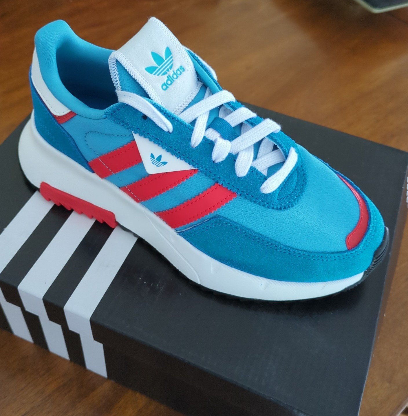 Adidas Retropy F2 Big Kid 4.5