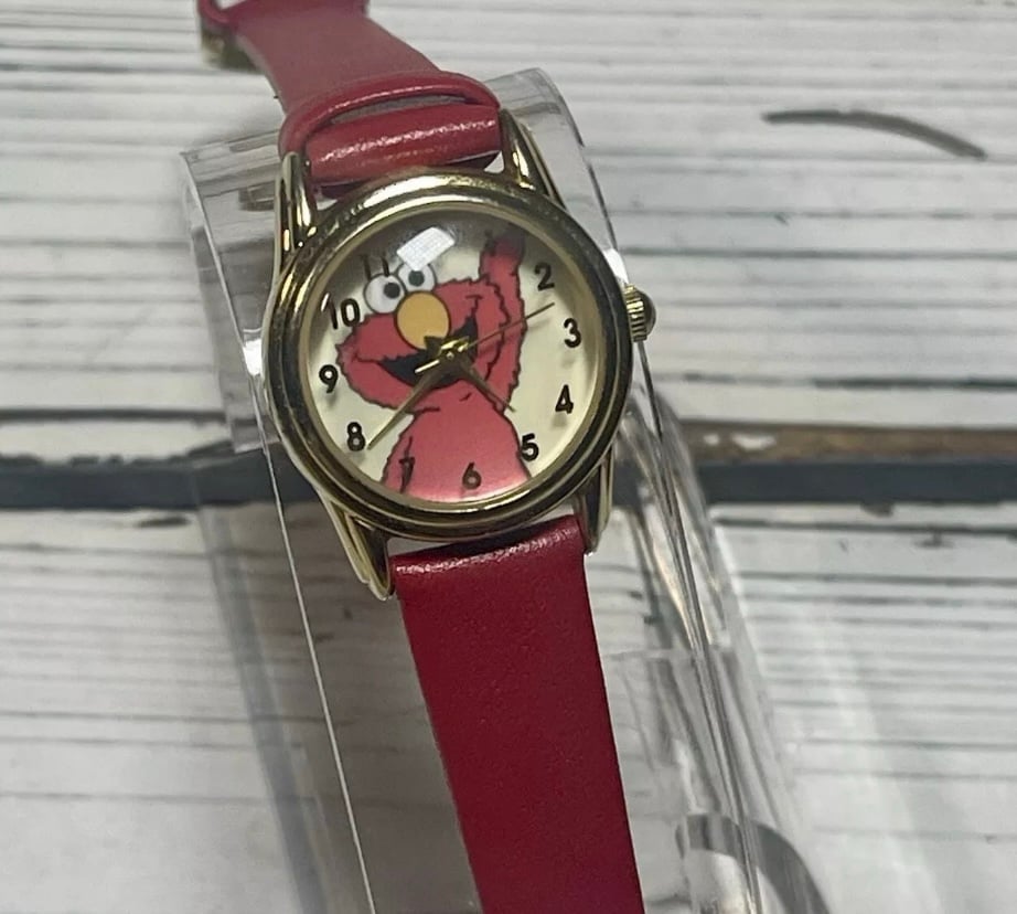 NEW BATTERY Vintage Elmo Sesame Street Women’s Watch Fantasma Red Leather Band