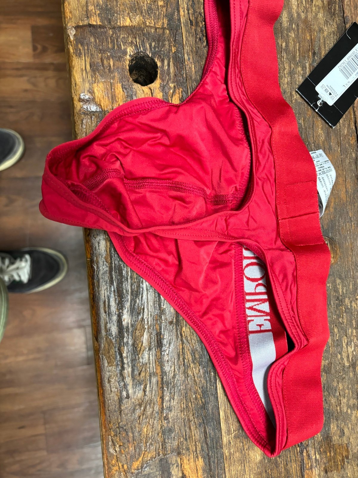 Emotional Armani muscle strap, large, red
