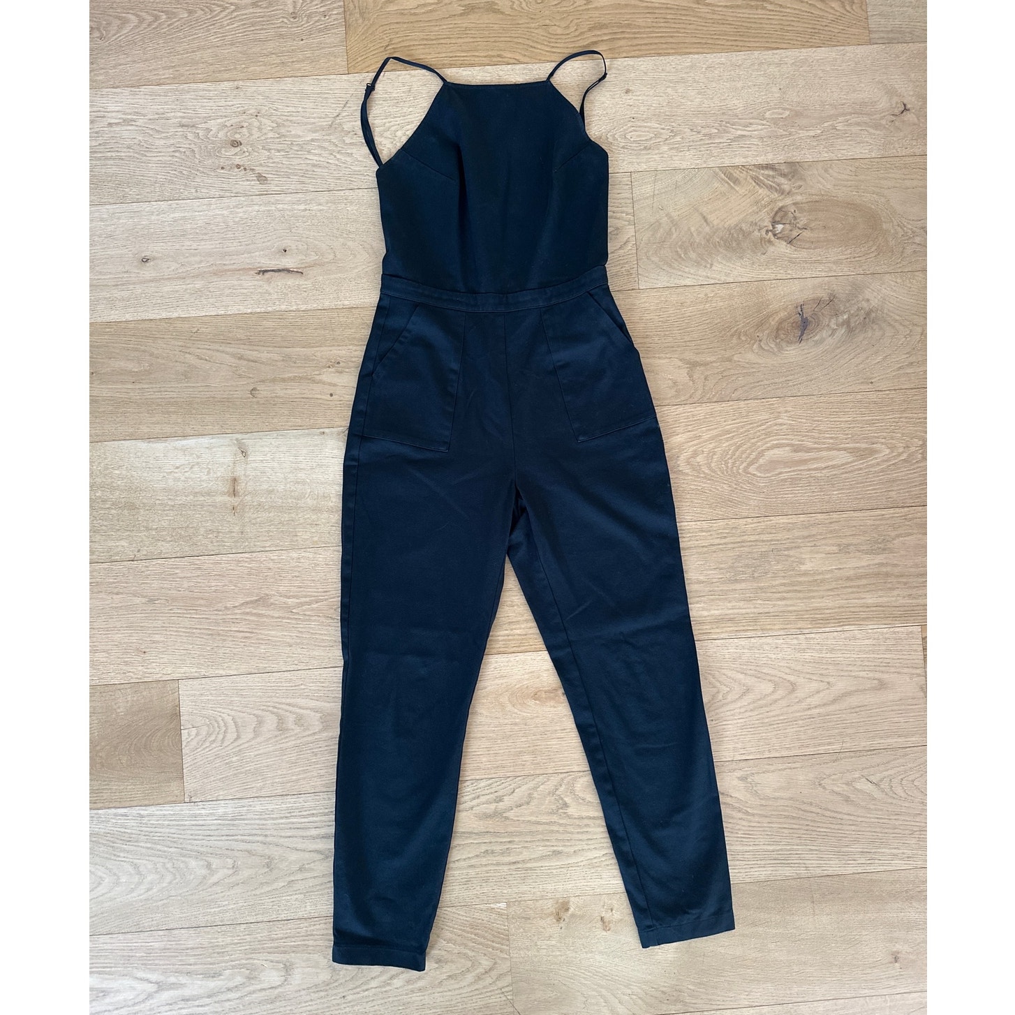 Reformation - Fitted Open Back Sleeveless Jumpsuit in Black