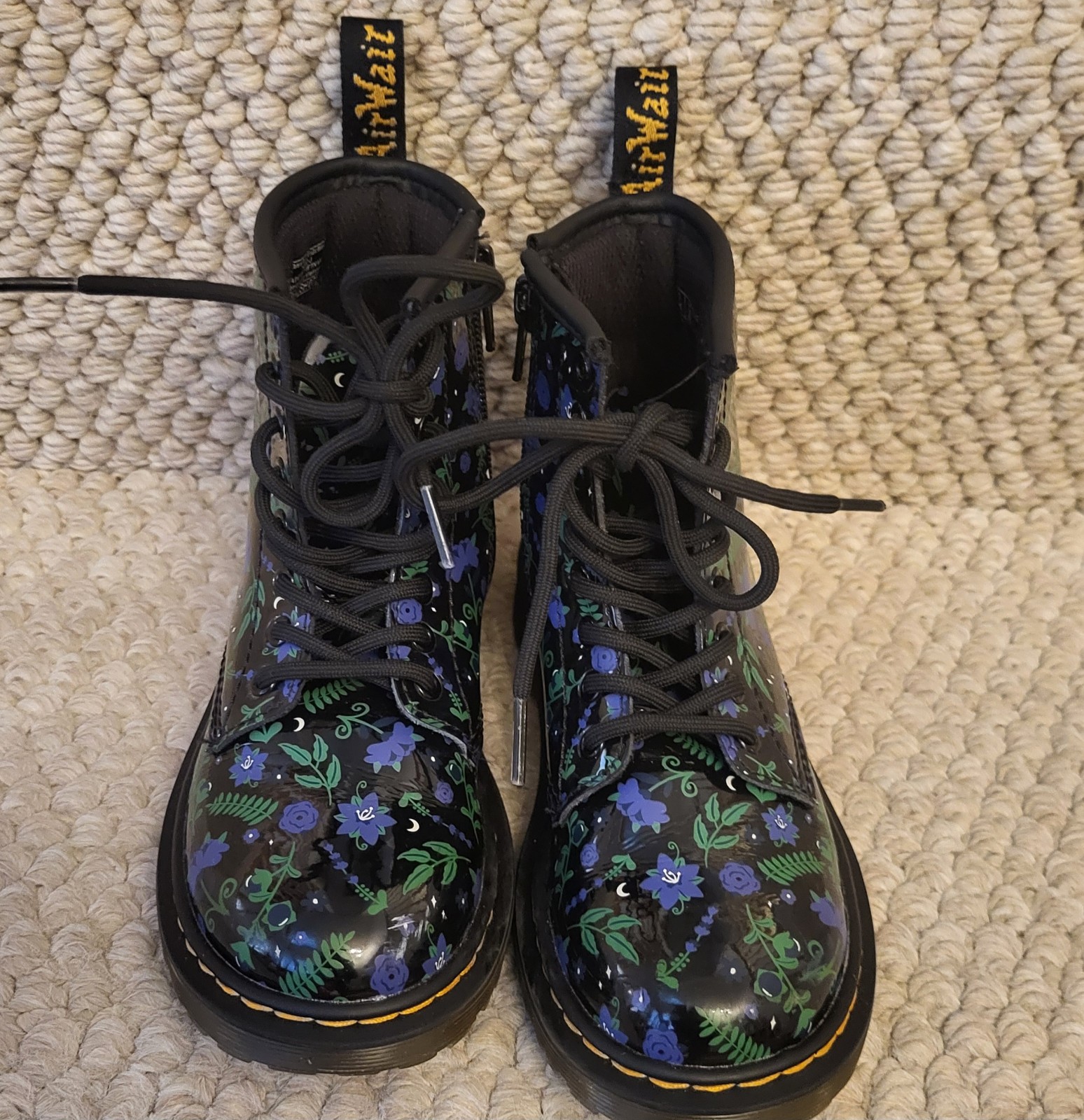 Doctor Martens Girls