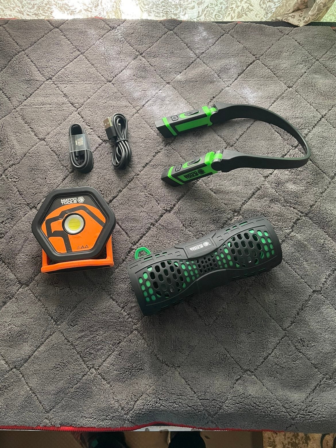 Matco rechargeable light set