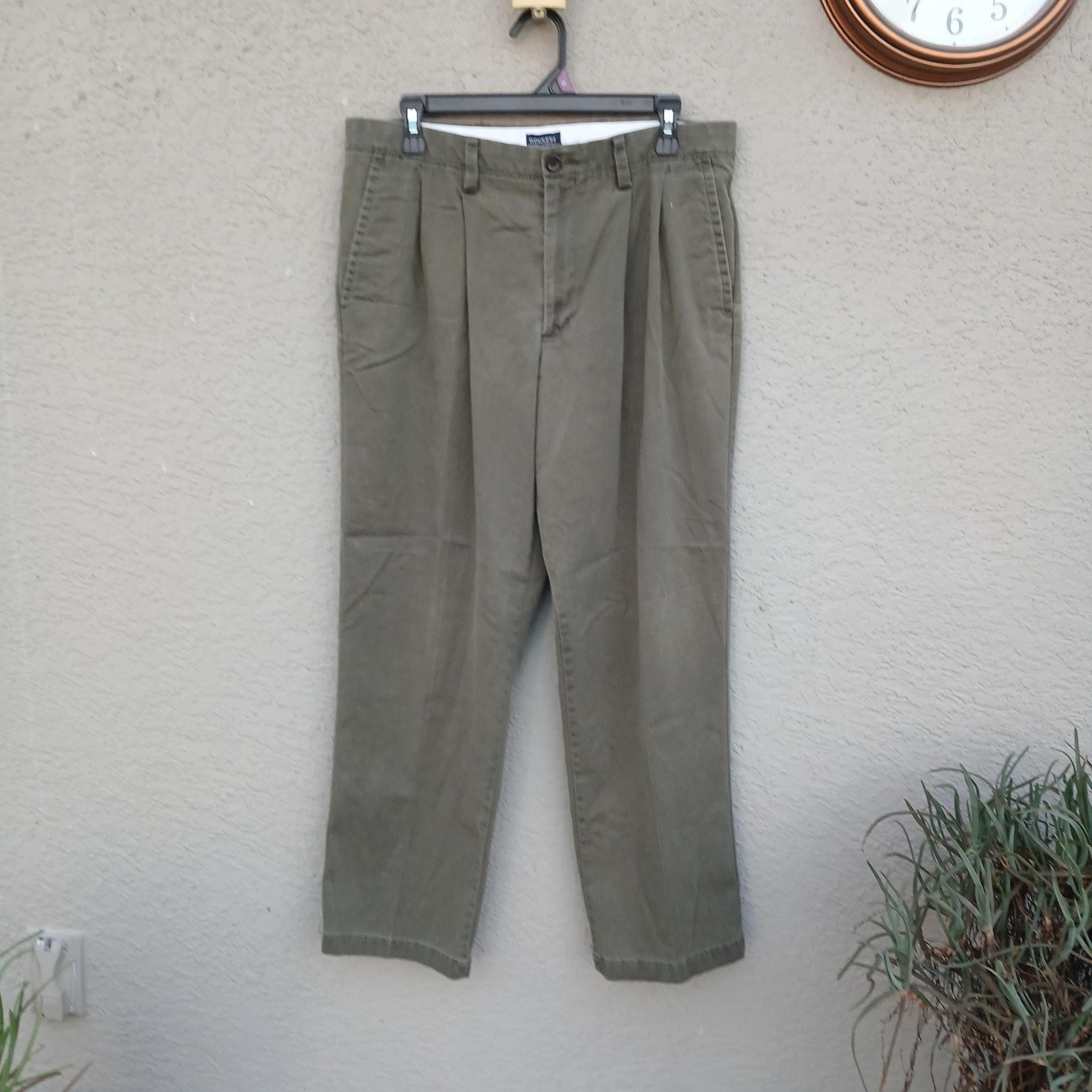 Dockers Classic Fit Slacks Men's Size 34x29 Army Green