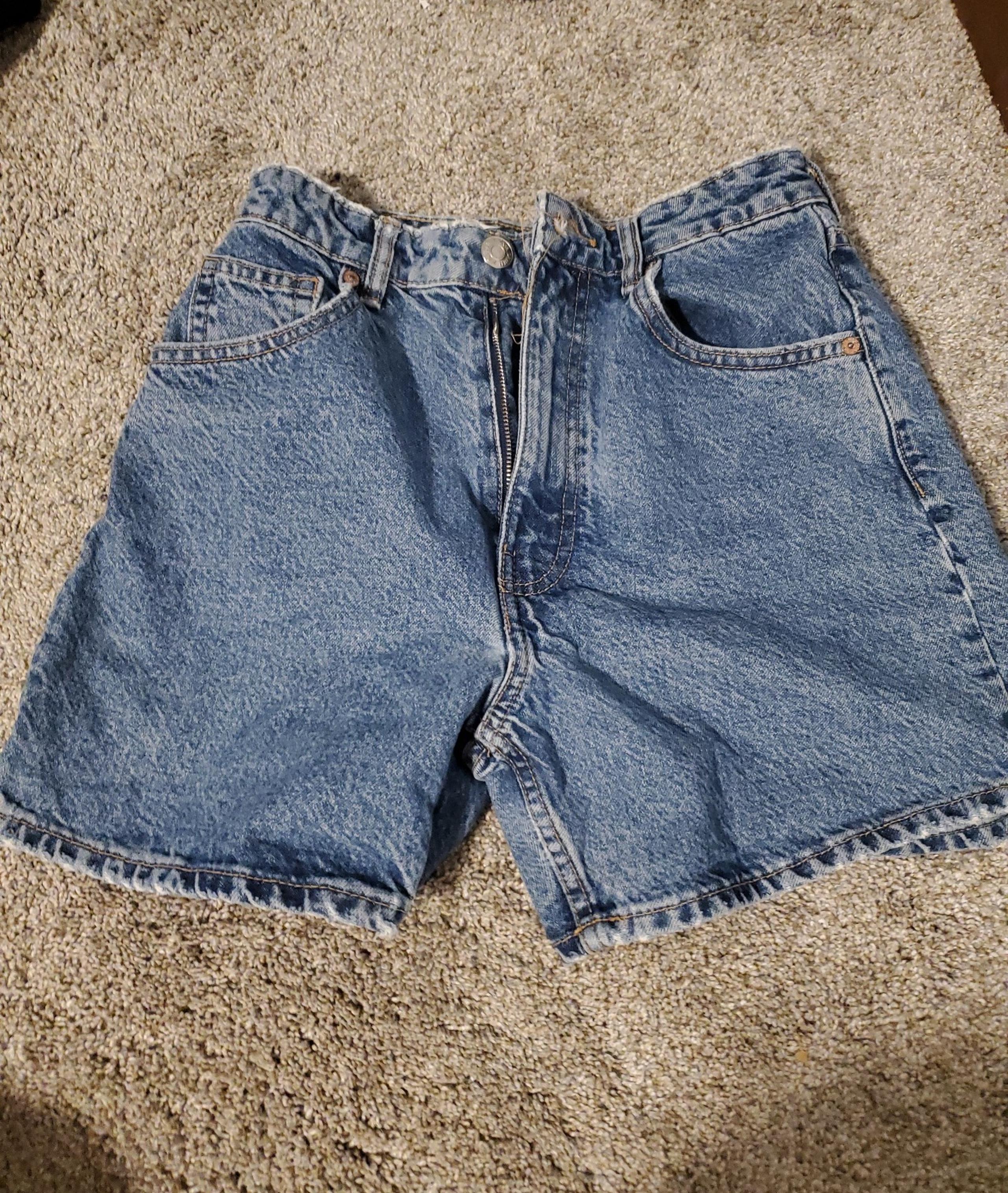 Adorable jean shorts jorts