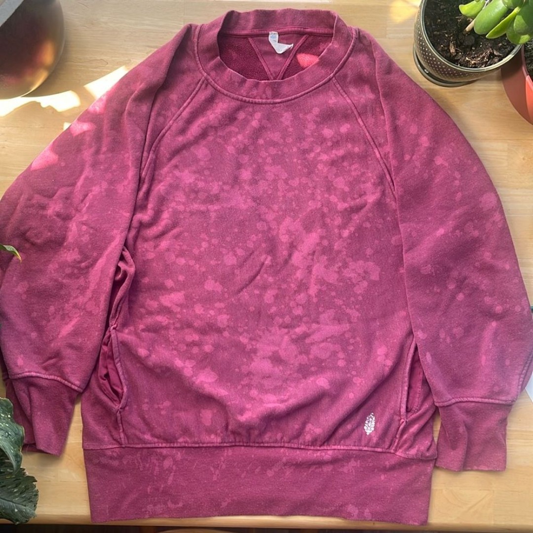 FREE PEOPLE MOVEMENT Oversized Crew XS Cranberry