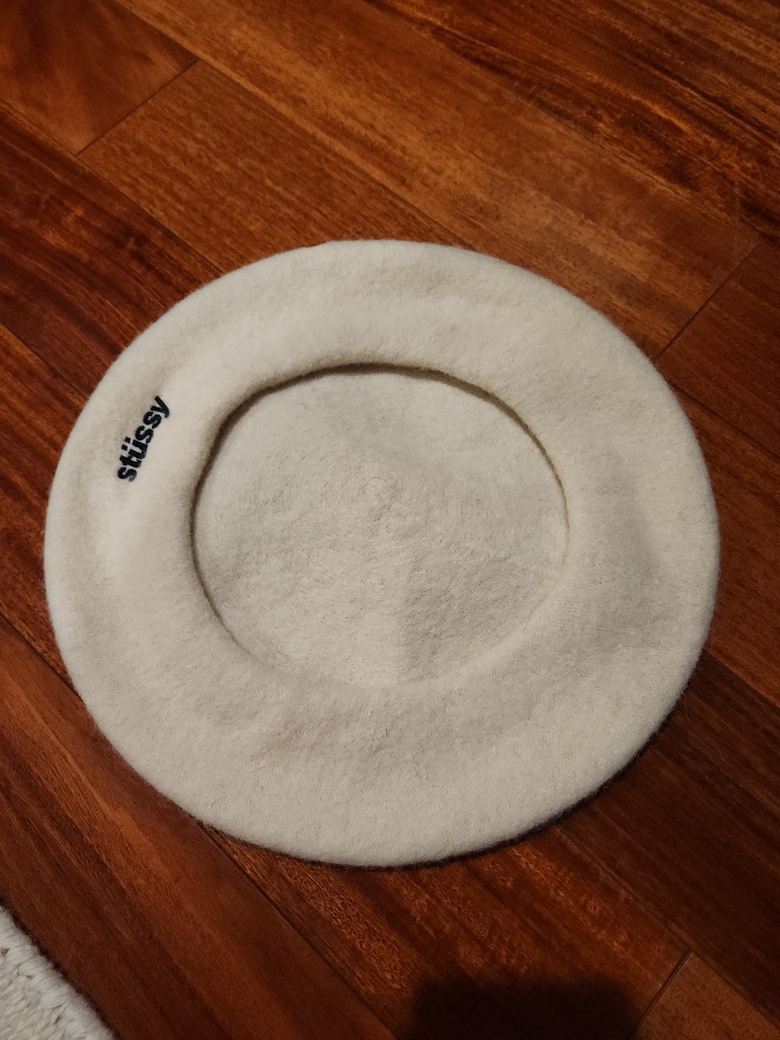 Stussy beret
