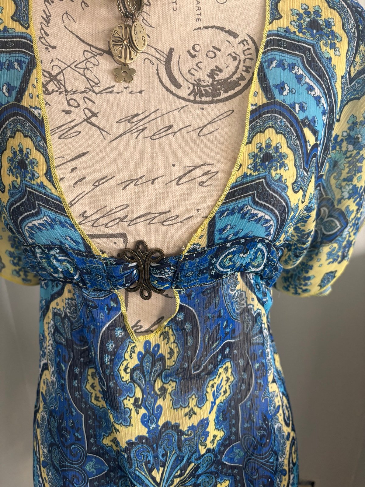 Paisley cover up