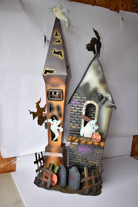 Haunted Black Cat Castle Halloween 2000 Metal Painted House