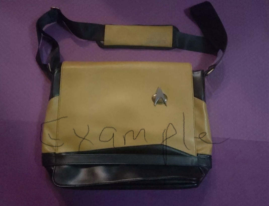 NWT NEW Sealed Star Trek Laptop Yellow Messenger Bag ThinkGeek Rare Orville