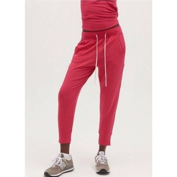 NWT Splits59 Reena Lychee 7/8 Sweatpants
