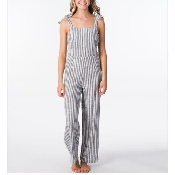 Ripcurl Lakeshore Striped Gray & White Wide leg jumpsuit Size Medium New