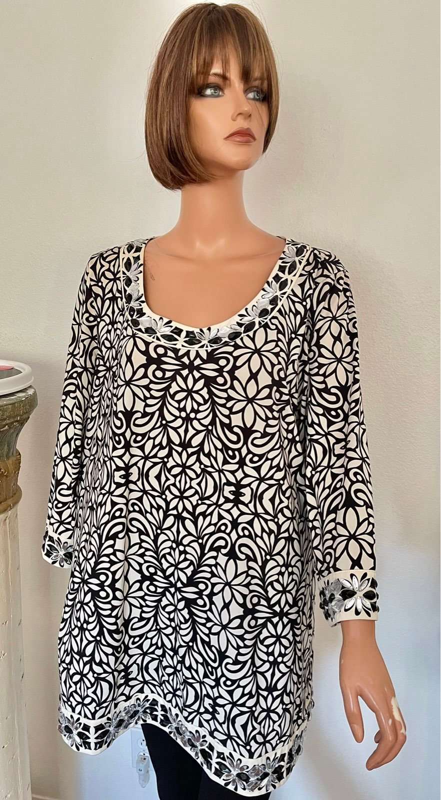 International Concepts INC Plus Size Tunic Beads Gems Designer